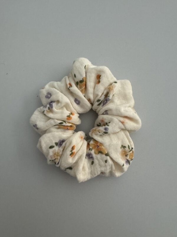 Kids scrunchie pastel flowers