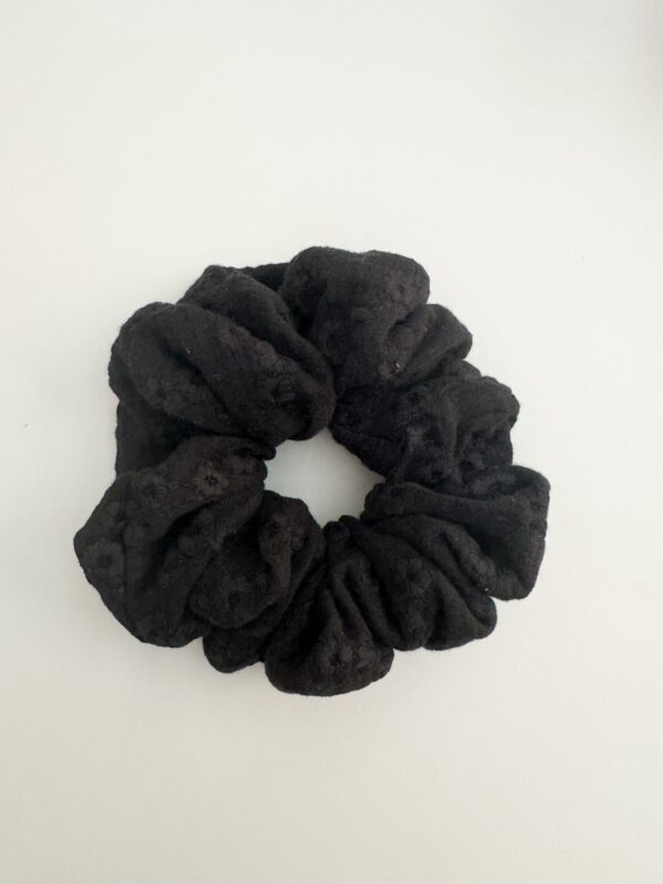 Kids scrunchie embroidery black