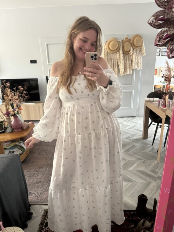 Smocked dress embroidery tulp