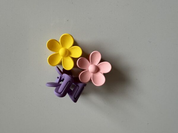 Bloemen haarclipjes roze, paars, geel - Afbeelding 2