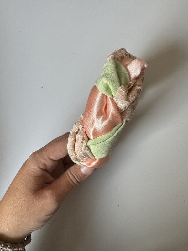 Vlechthaarband pastel - Afbeelding 2