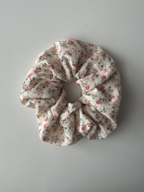 Scrunchie flower field