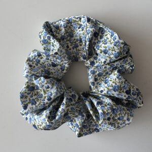 Scrunchie gingham blue flowers