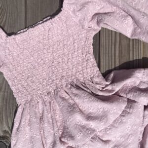 Smocked embroidery pink