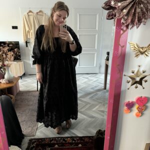 Smocked dress black daisy