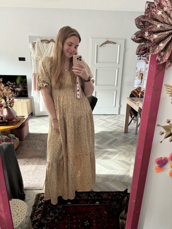 Smocked dress flowers beige