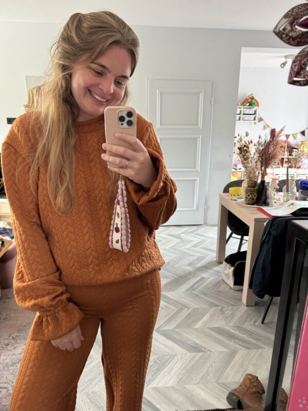 Camel knitted cable suit