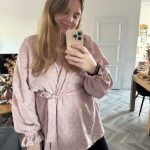 Kimono embroidery pink